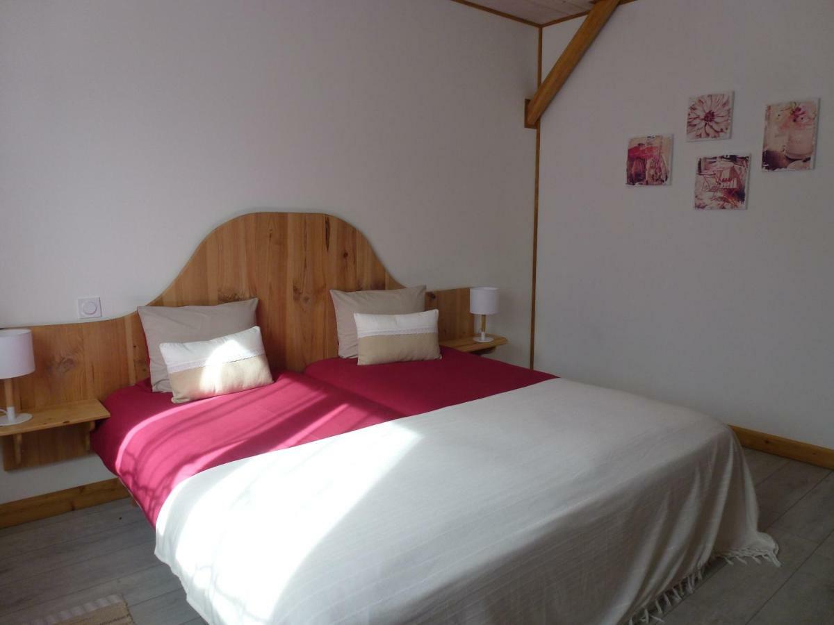 Redspring Chambres D'Hotes Coligny Esterno foto