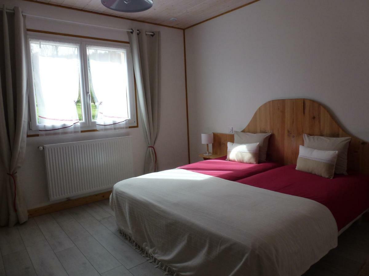 Redspring Chambres D'Hotes Coligny Esterno foto