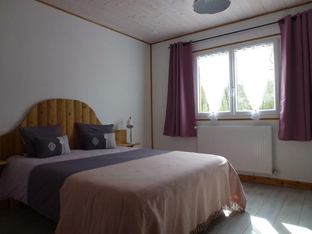 Redspring Chambres D'Hotes Coligny Esterno foto