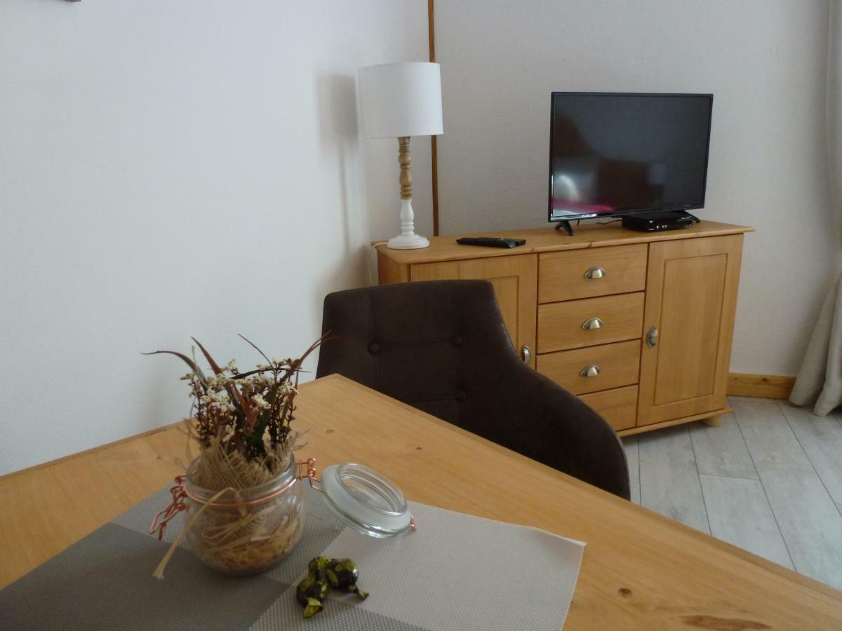 Redspring Chambres D'Hotes Coligny Esterno foto