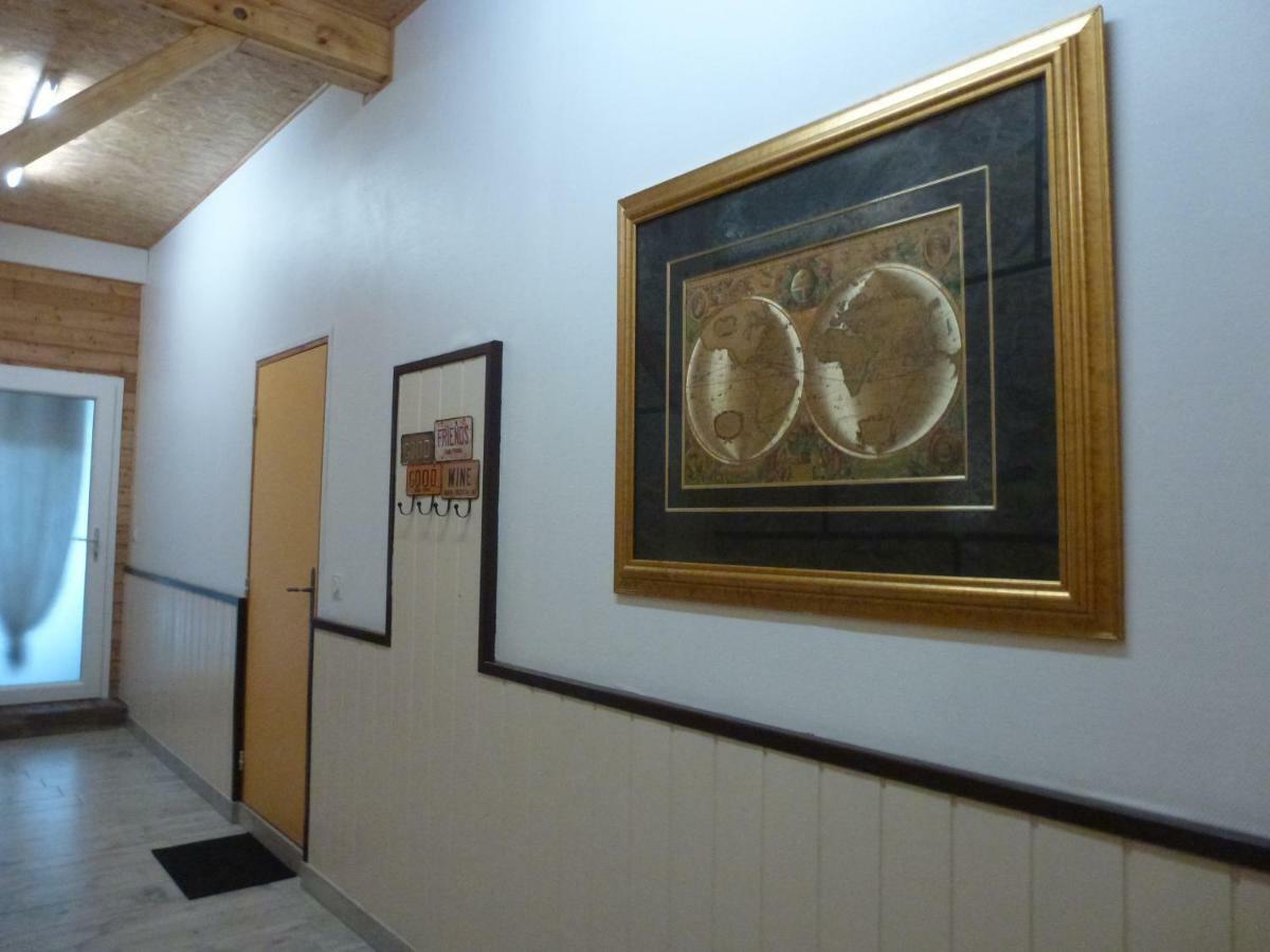 Redspring Chambres D'Hotes Coligny Esterno foto